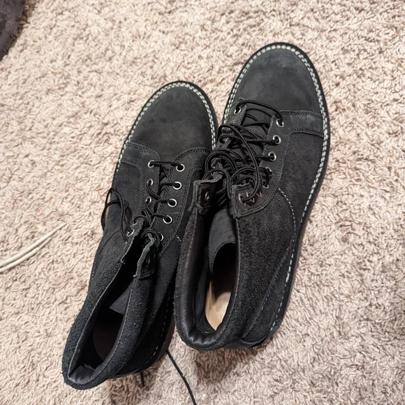 Uggs boots Camino Monkey Men's Suede Black size 11.5